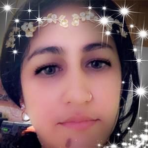 Meet your Posher, Esperanza